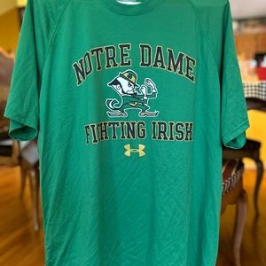 Notre Dame Fighting Irish T-shirt size L great condition gently worn green